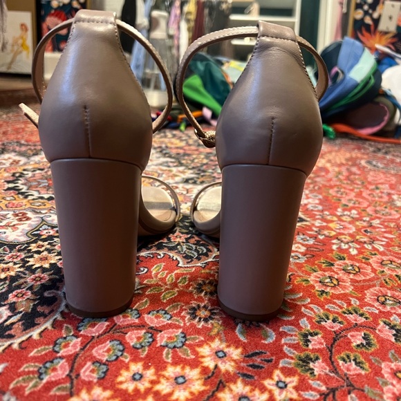 Steve Madden Carrson nude block heel - Picture 7 of 7